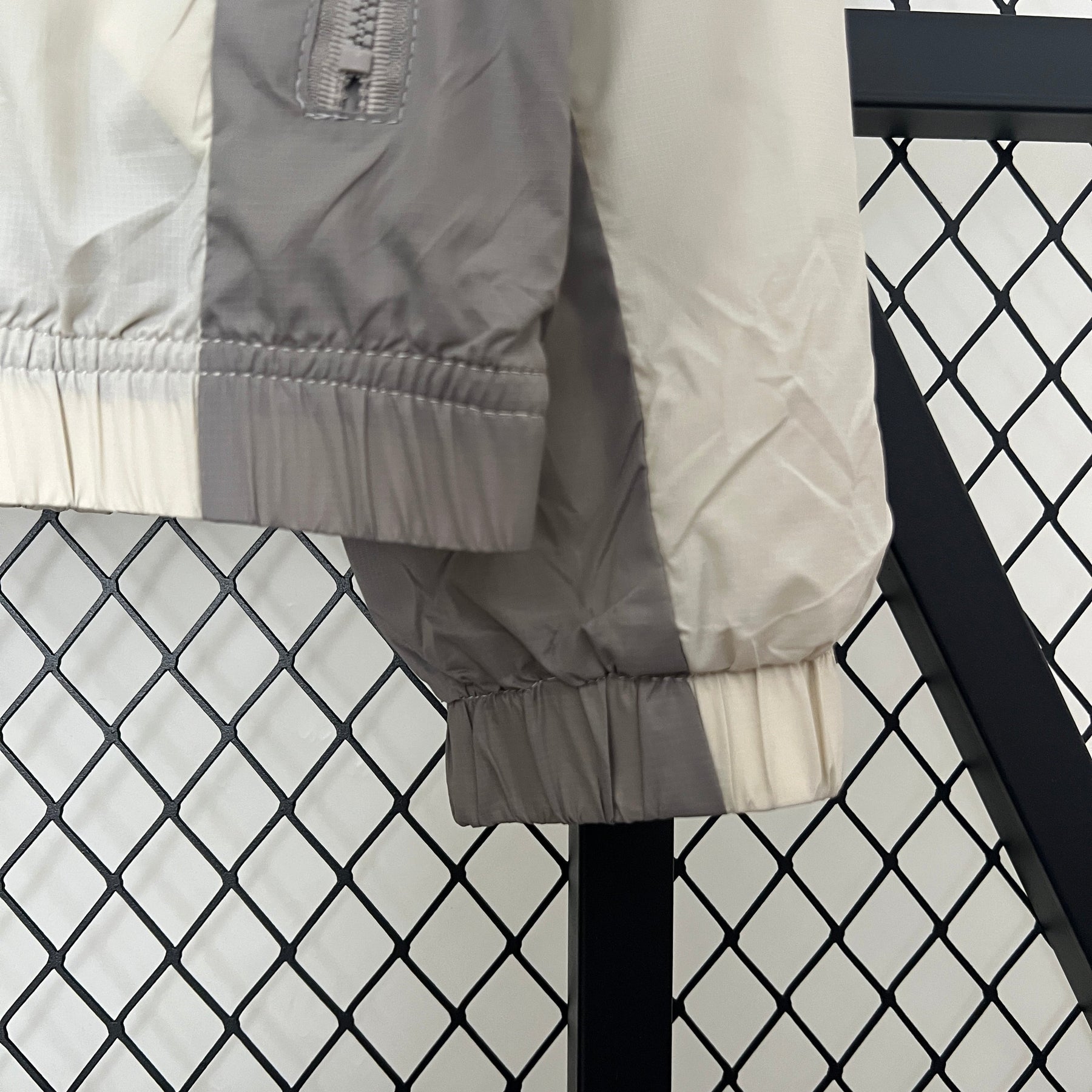 Corta Vento Jordan Essentials