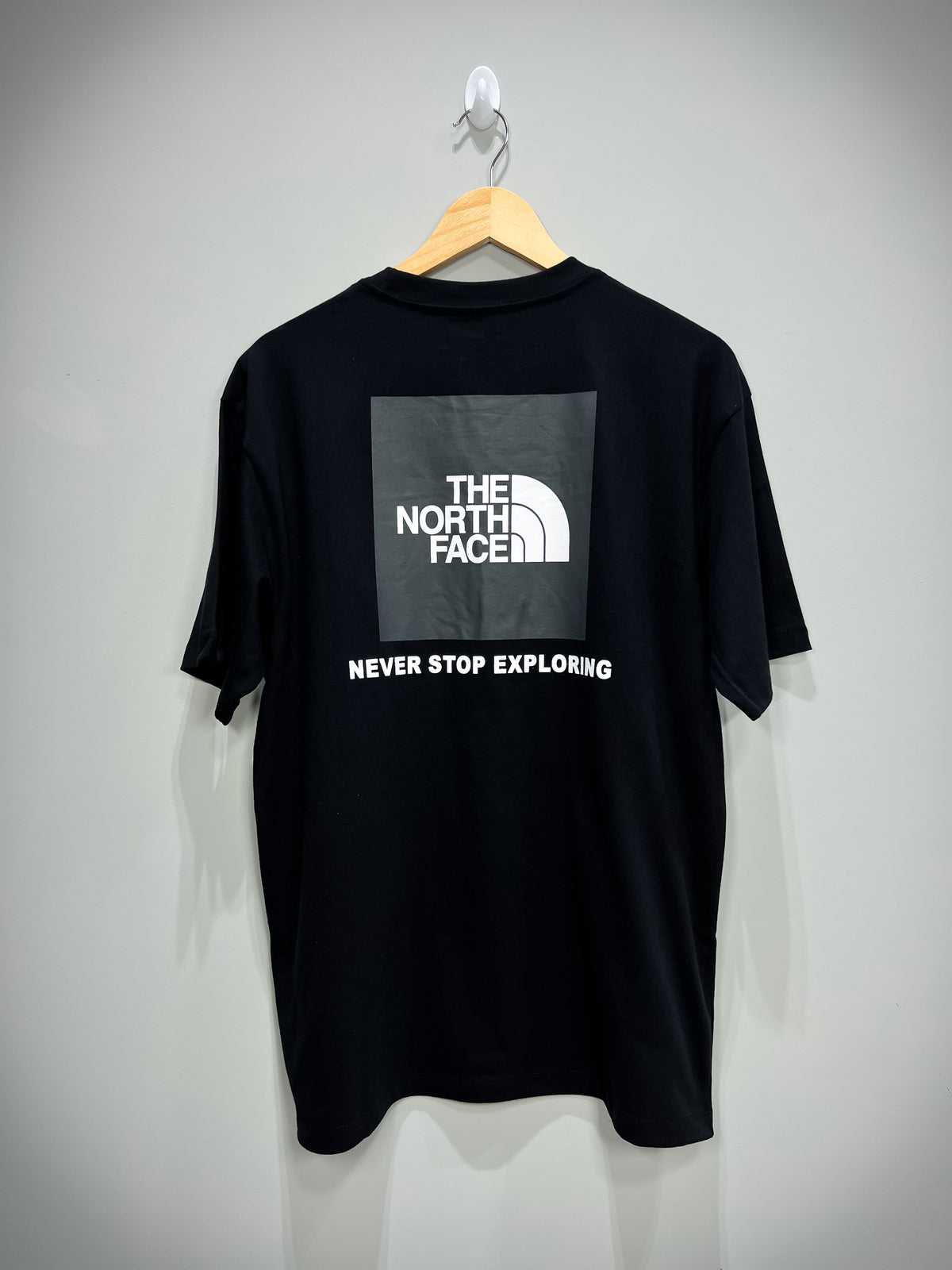 Camiseta The North Face - “Box NSE Tee”