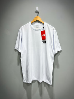 Camiseta The North Face - “Box NSE Tee”