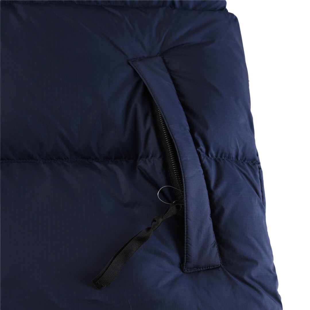 Jaqueta The North Face 1996 Retro Nuptse - Azul Marinho