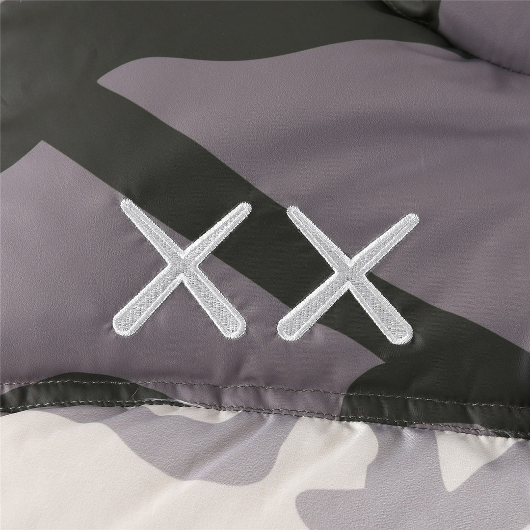 Jaqueta The North Face x KAWS Retro 1996 Nuptse