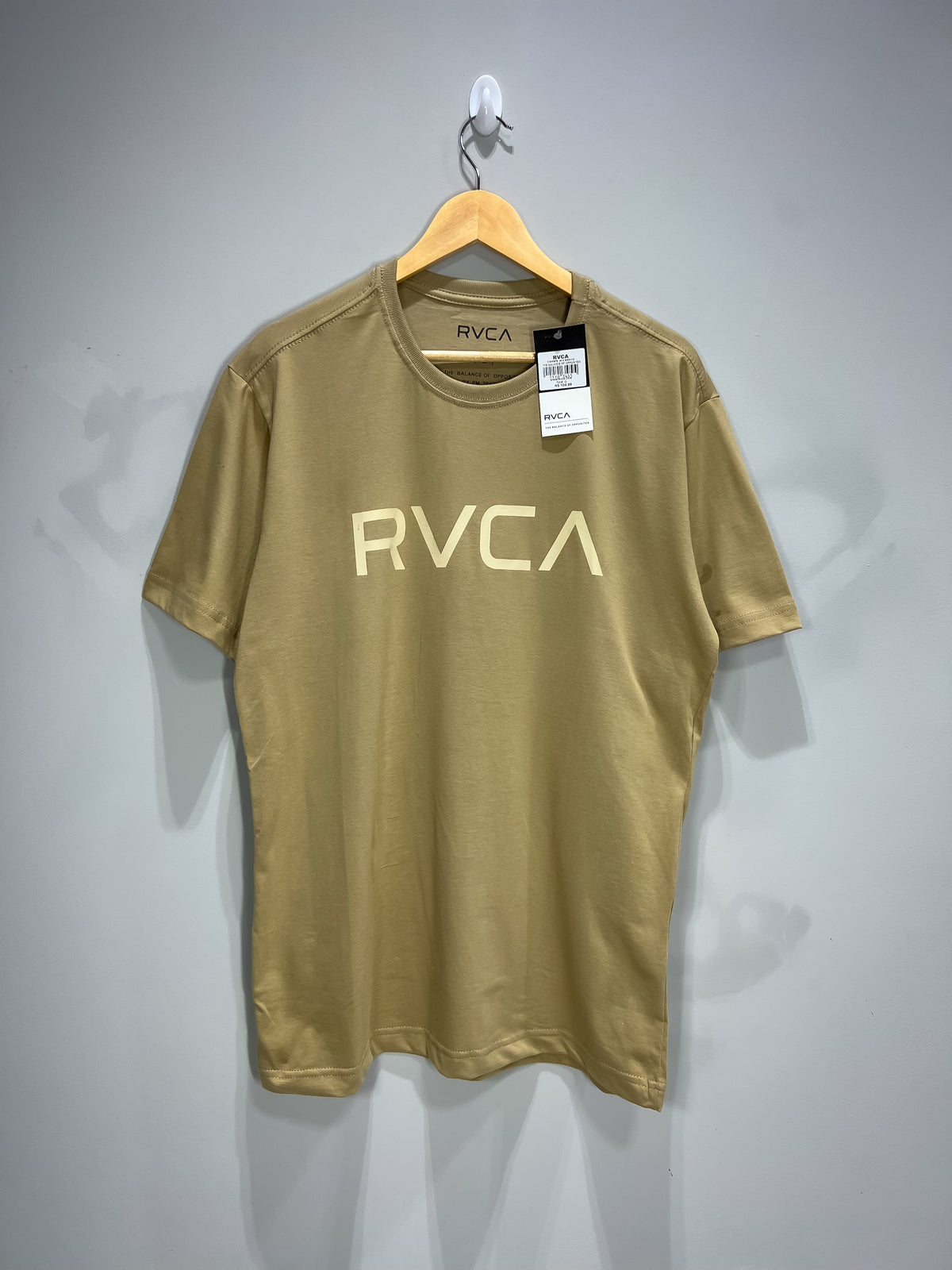 Camiseta RVCA