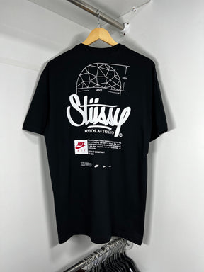 Camiseta Nike x Stüssy