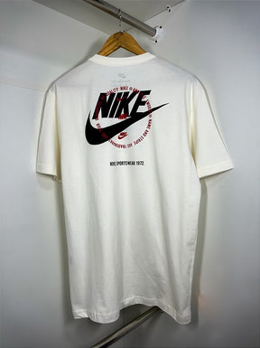 Camiseta Nike Sportswear