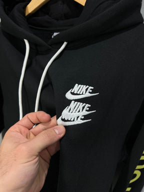 Moletom Nike World Tour