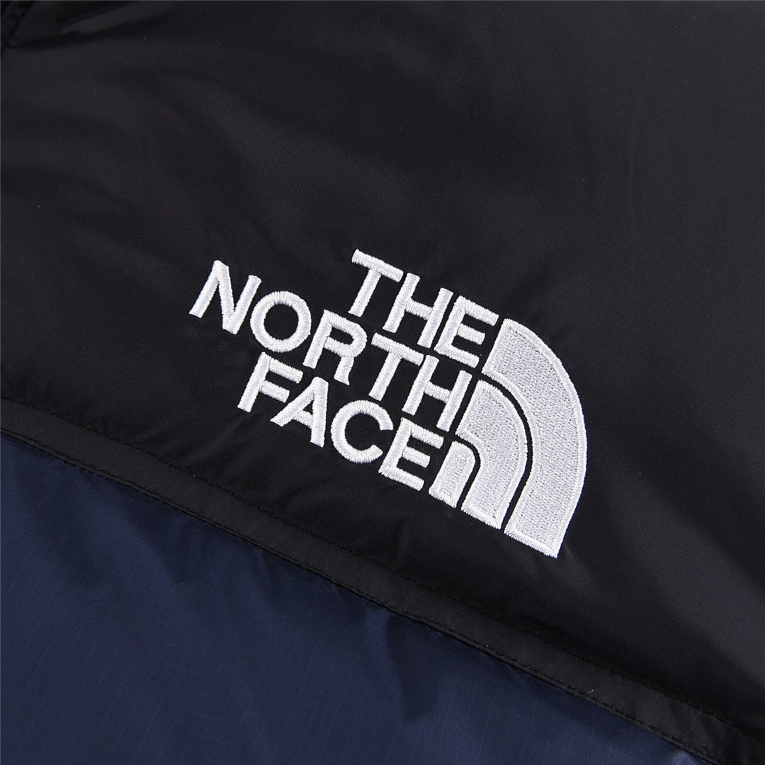 Jaqueta The North Face 1996 Retro Nuptse - Azul Marinho