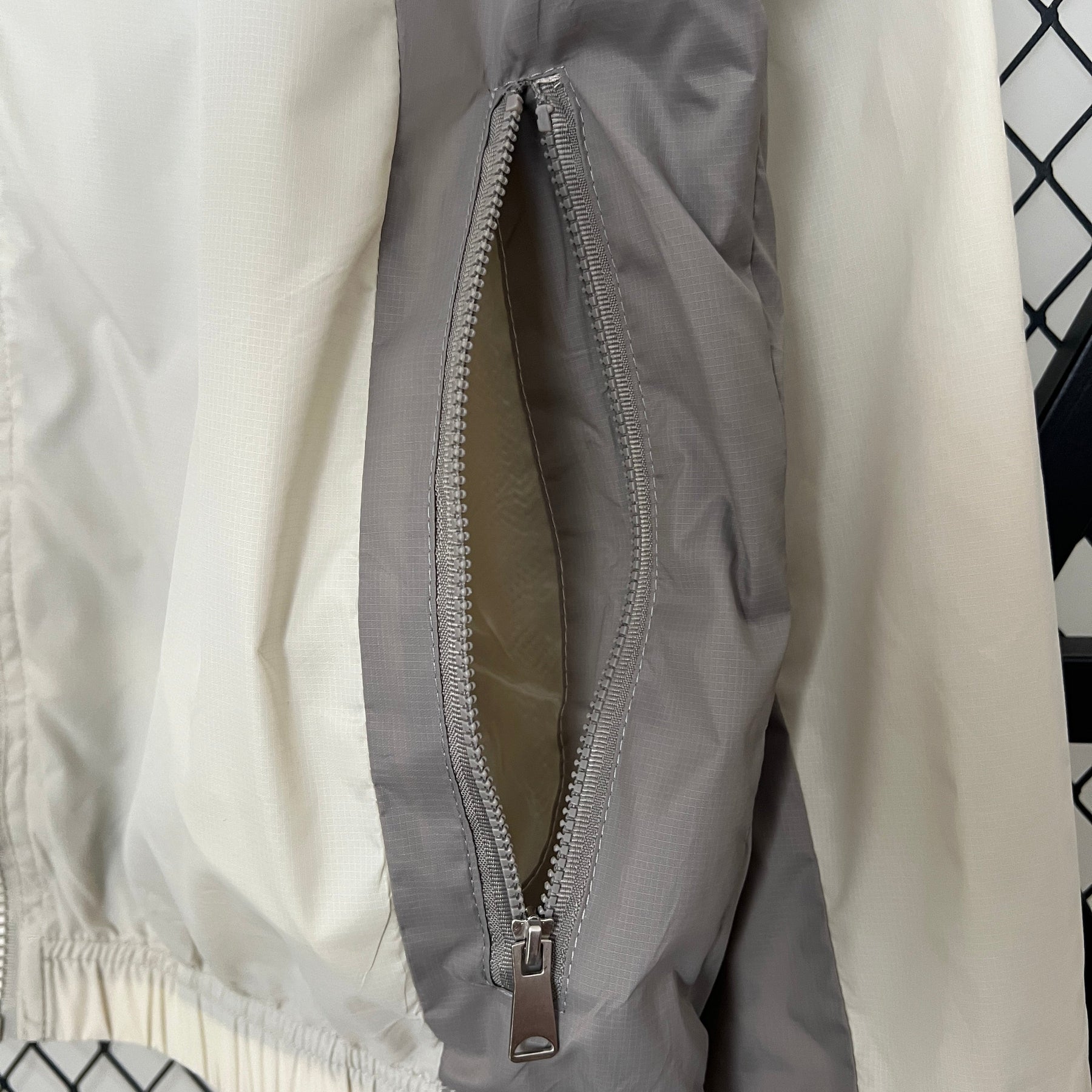 Corta Vento Jordan Essentials