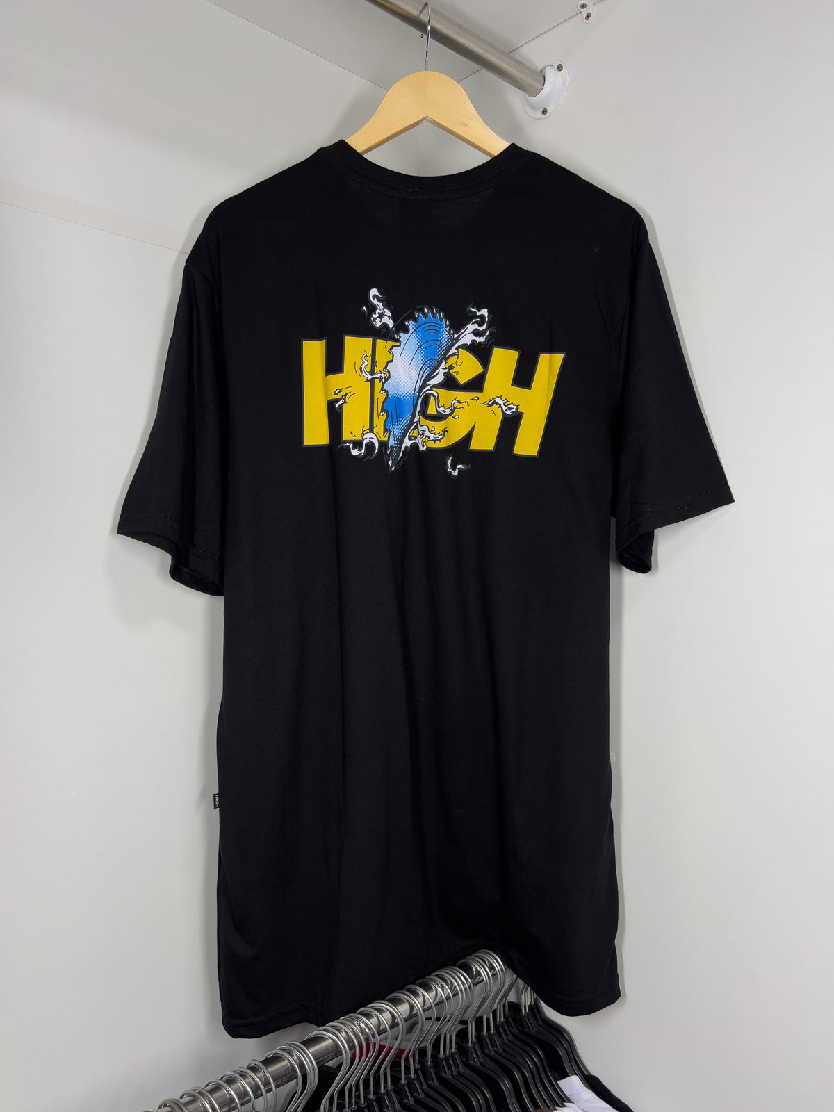 Camiseta High