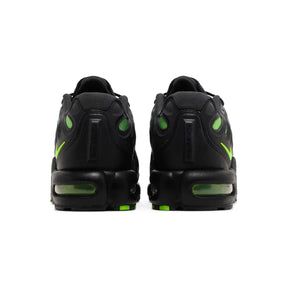 Air Max Plus Drift "Black Green Strike"
