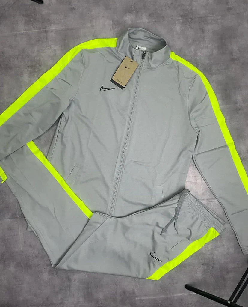 Conjunto NK Dri-Fit 2021 (Cinza e Verde)