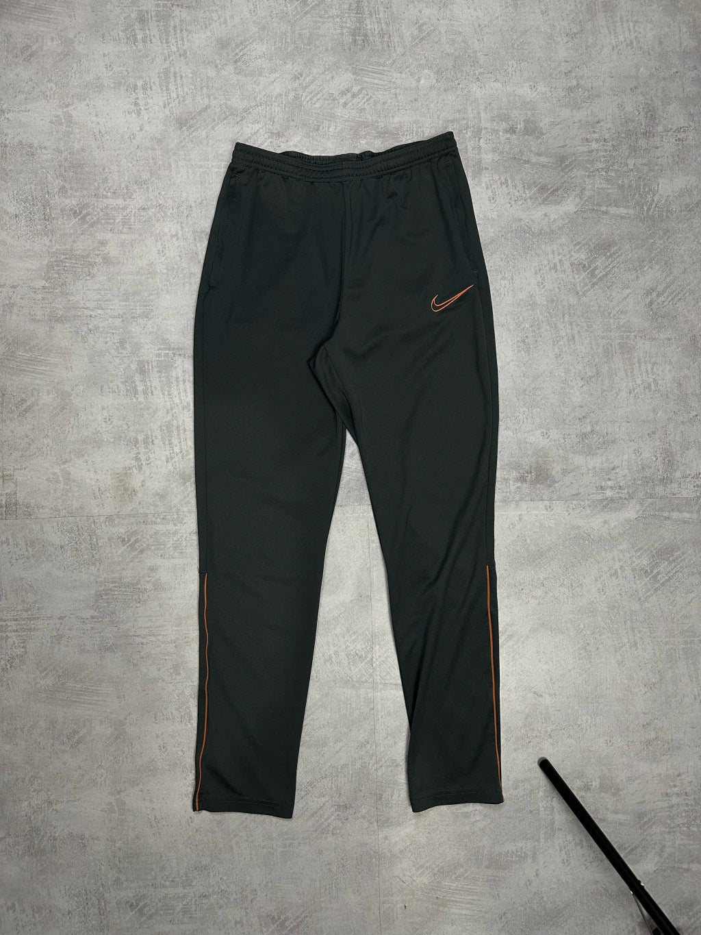 Conjunto NK Dri-Fit 2021 (Preto e Laranja)