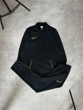 Conjunto NK Dri-Fit 2021 (Preto e Verde)